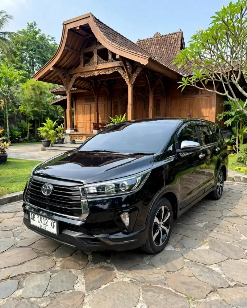 Innova Venturer Diesel Matic
