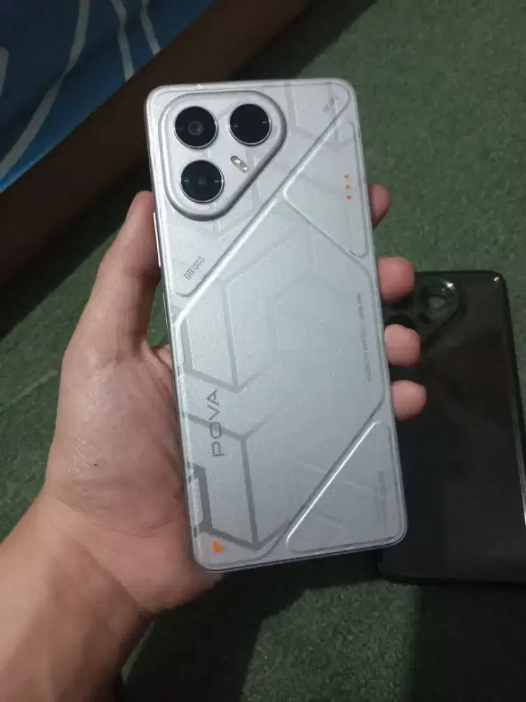 Tecno Pova 7 5G 8/256gb