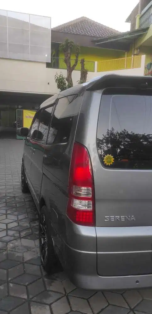 Nissan Serena 2009 Bensin