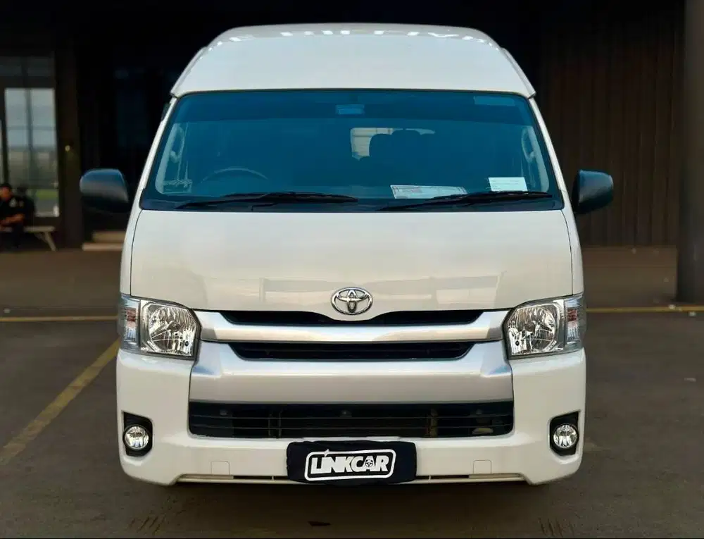Toyota HIACE COMMUTER MT NIK 2019/2025