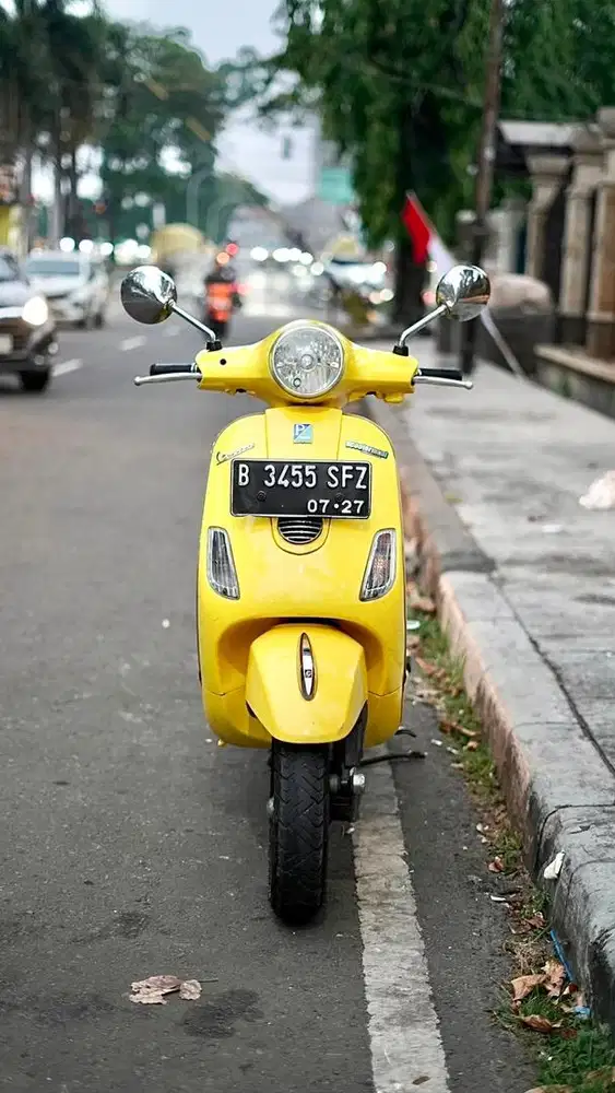 VESPA LX CARBU 125 2011 murah