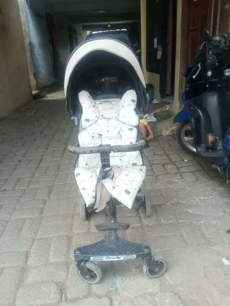 Stroller 2 arah, bisa dilipat, muat sampai anak 3tahun