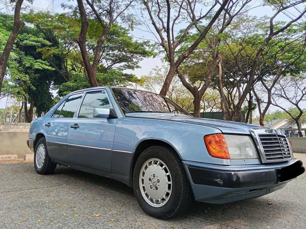 Mercedes-Benz W124 230E Tahun 1991 MT