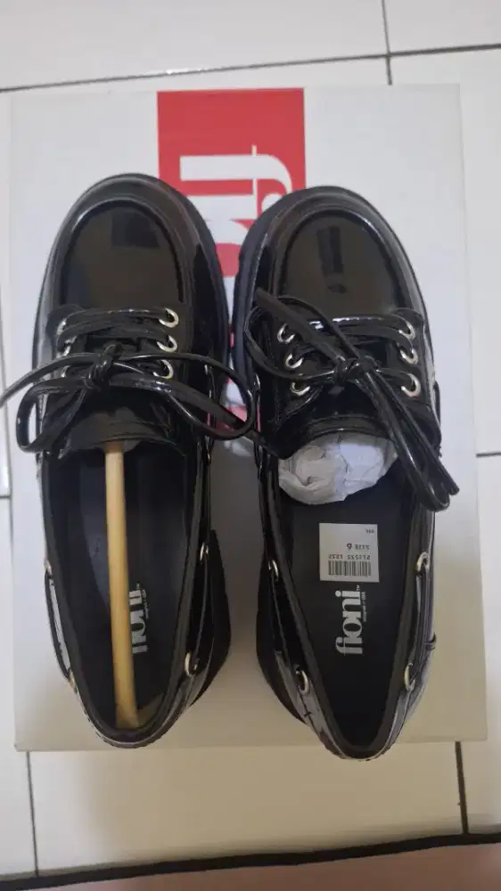 Sepatu Fioni Uk 36