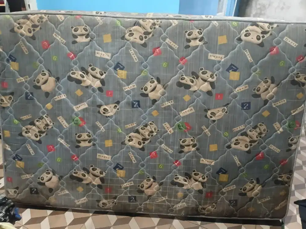 Kasur bekas pakai