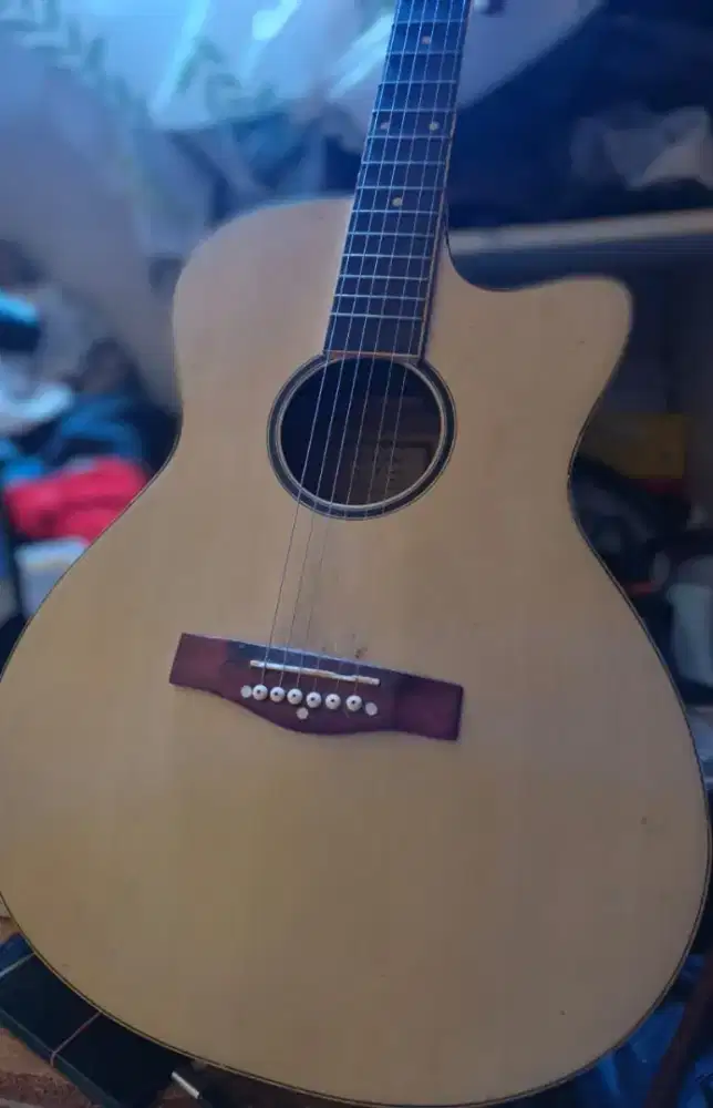 Gitar Akustik kondisi mulus
