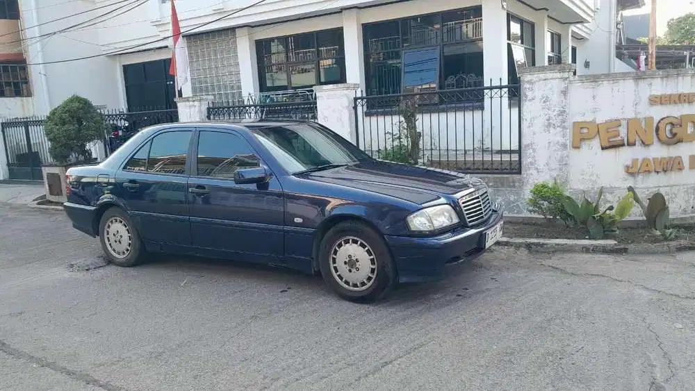 Mercedes-Benz C230 1999 Bensin