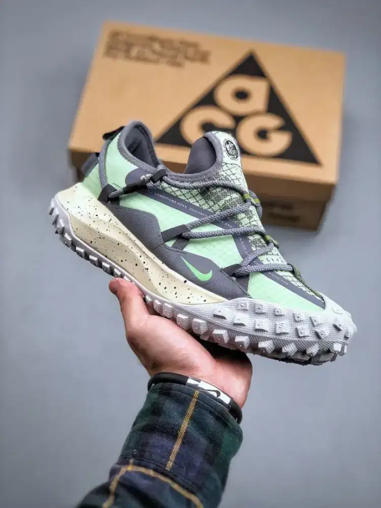 Nike acg mountain fly