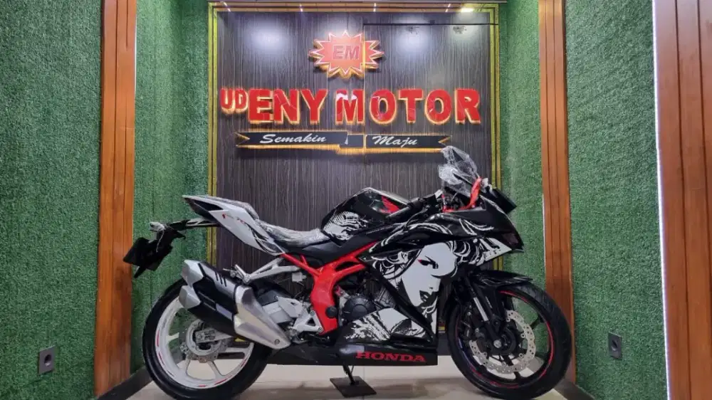 UD ENY MOTOR - Honda CBR 250 Kabuki thn 2017