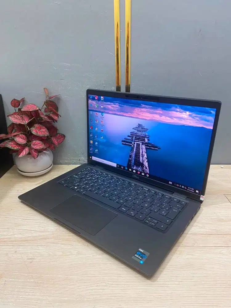 Laptop DELL 7420 CORE i5 g11 16gb ssd 256  thn 2022 kuliah kerja S