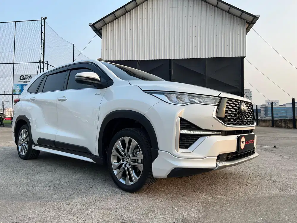TOYOTA Innova Zenix 2.0 Hybrid TSS Modelista 2026