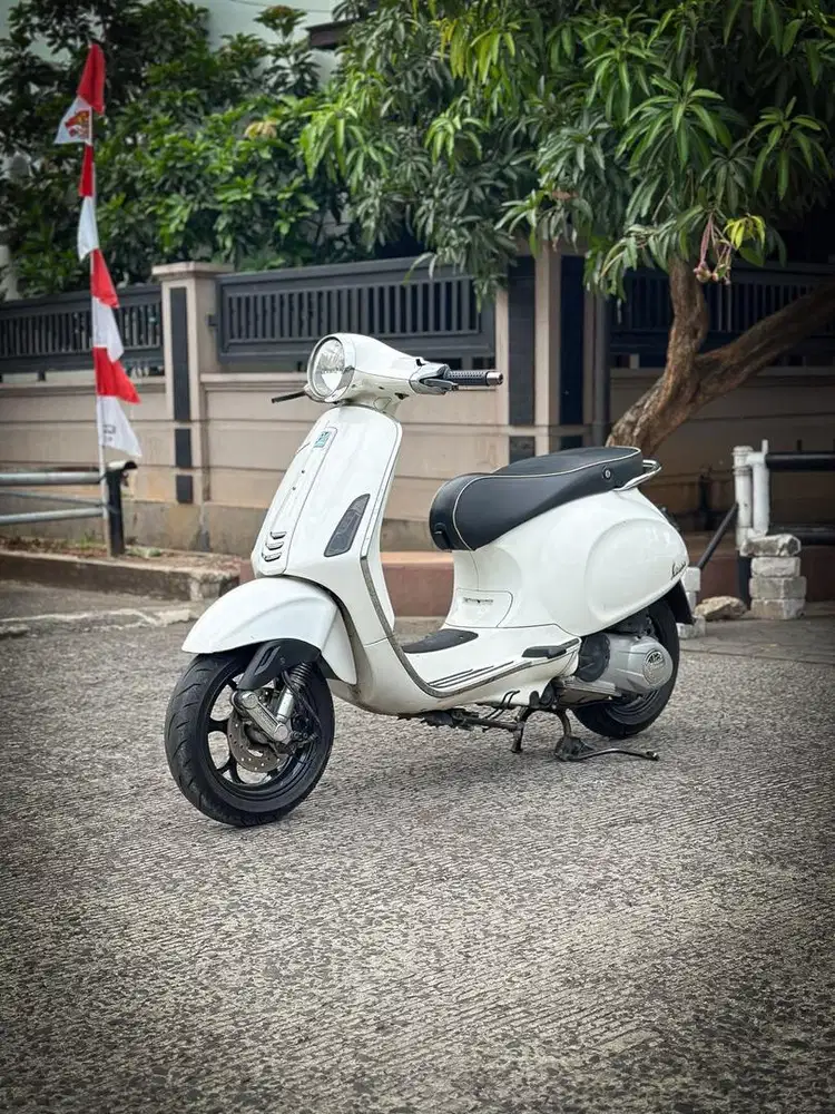VESPA PRIMAVERA 150 3V 2014 TERMURAH!