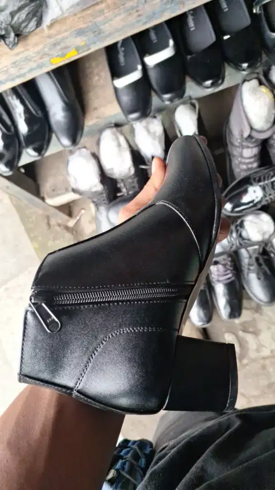 sepatu PDL Sekwan