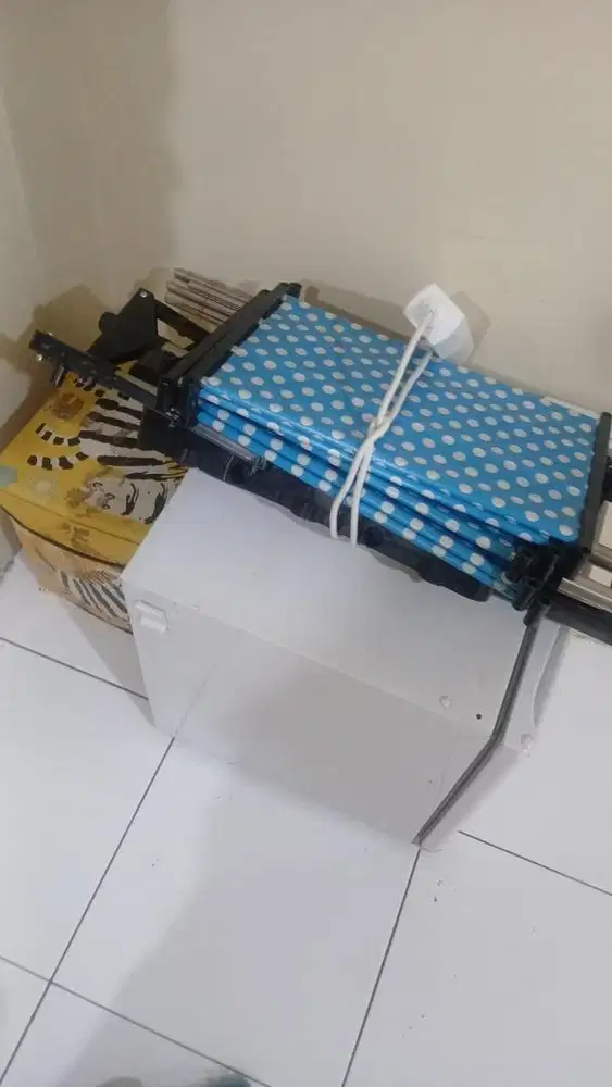 Kulkas mini dijual cepat