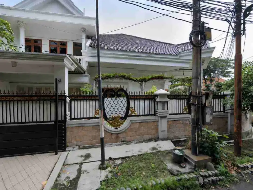 Rumah Mewah Strategis Lokasi Gayung Kebonsari Jambangan Surabaya