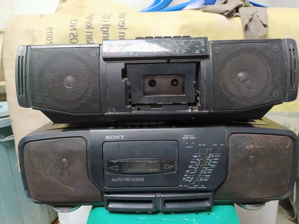 Radio tape kondisi mati