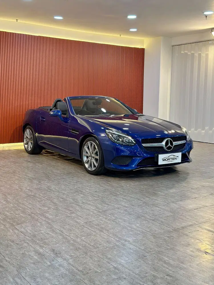 Mercedes Benz SLC 200 Roadster 2017 Odo 6 Ribu Record Antik Bergaransi