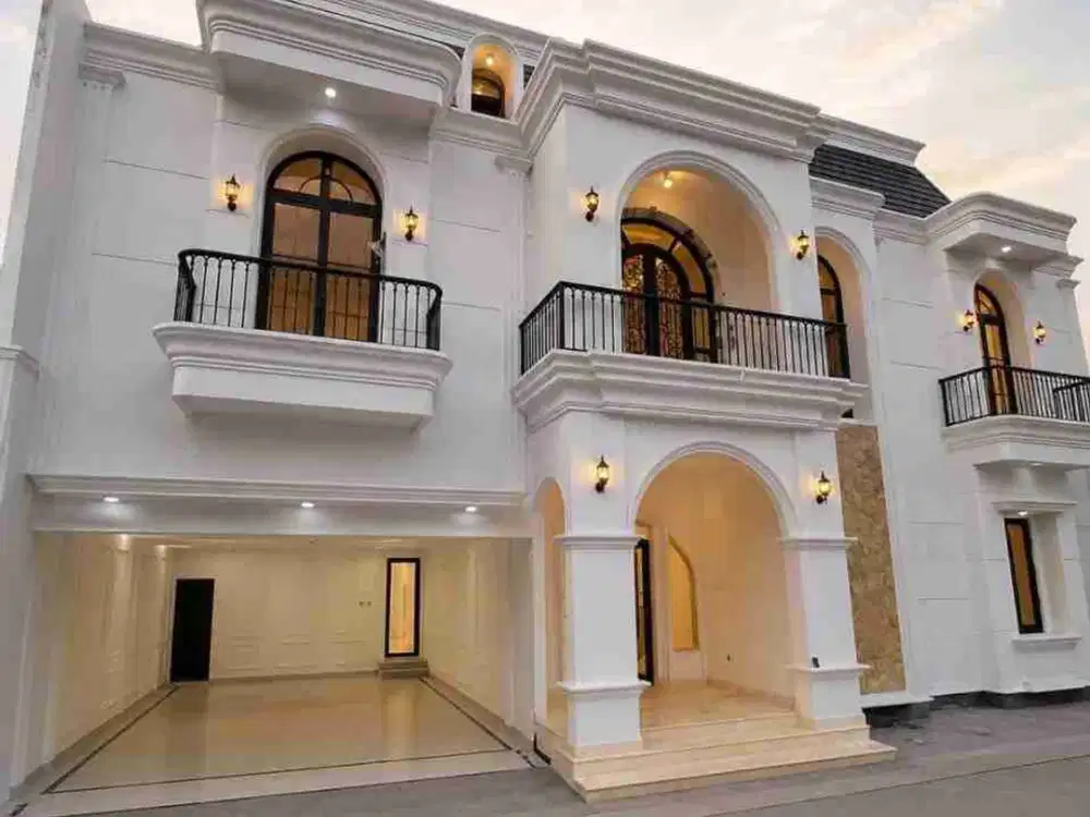 Rumah Sultan Mewah Ready stok di Jatipadang Jakarta Selatan