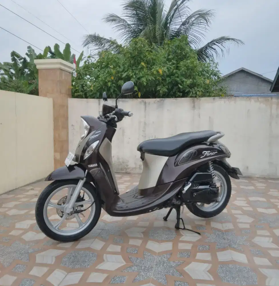 MIO FINO 125 CC FI INJEKSI TYPE PREMIUM CLASIC SPESIAL EDITION