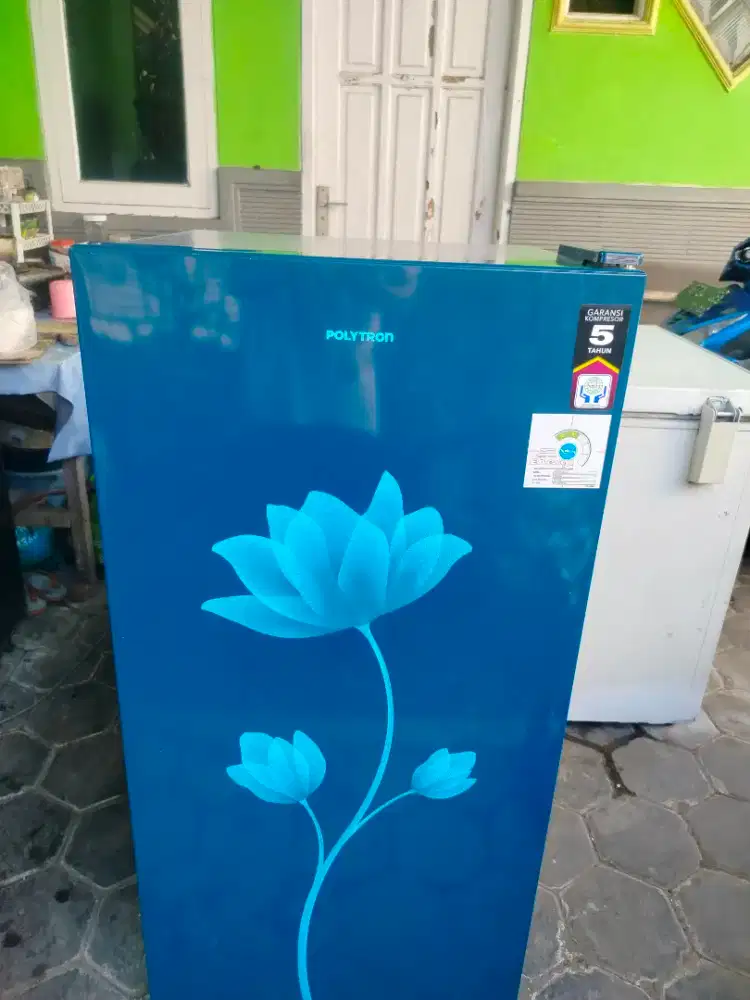 Kulkas Polytron