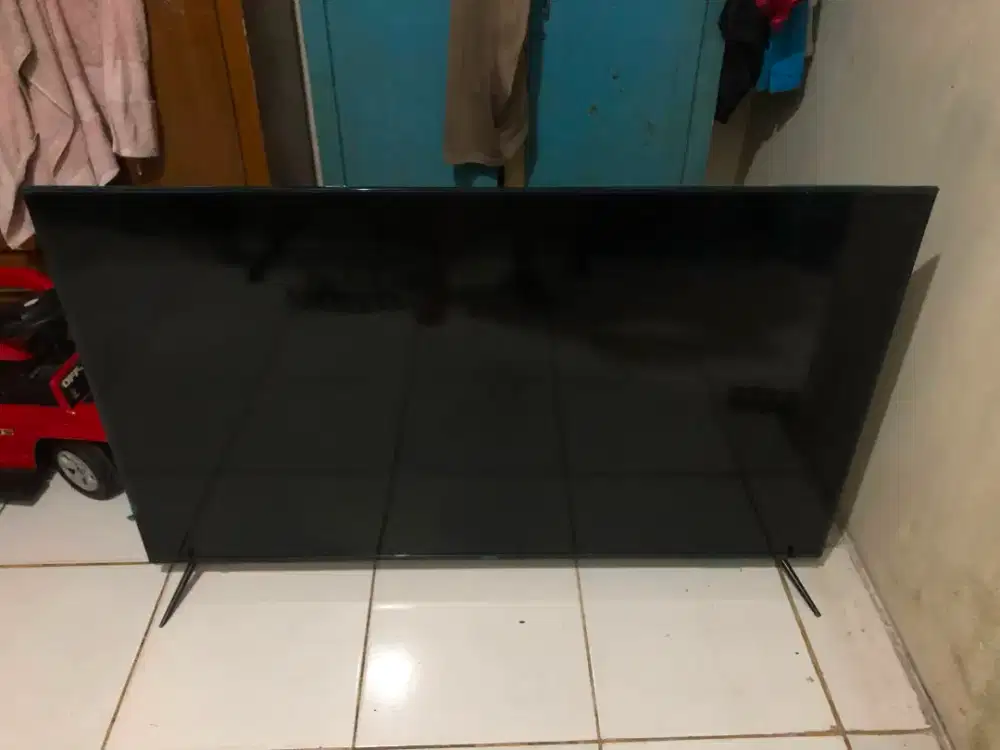AQUA Televisi LED 60 Inch - LES8AQT6600UG second