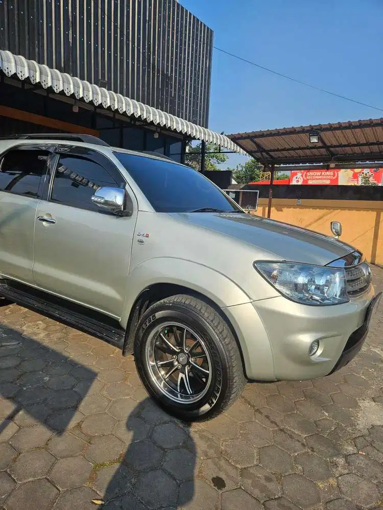 Toyota Fortuner 2010 Diesel