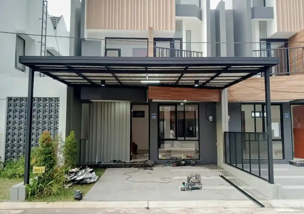 Pasang kanopi baja ringan