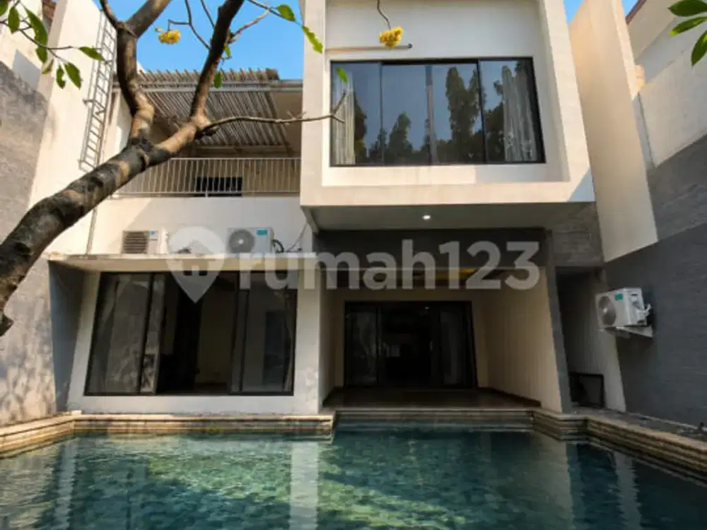 Rumah Mewah di Cilandak Sebrang Citos