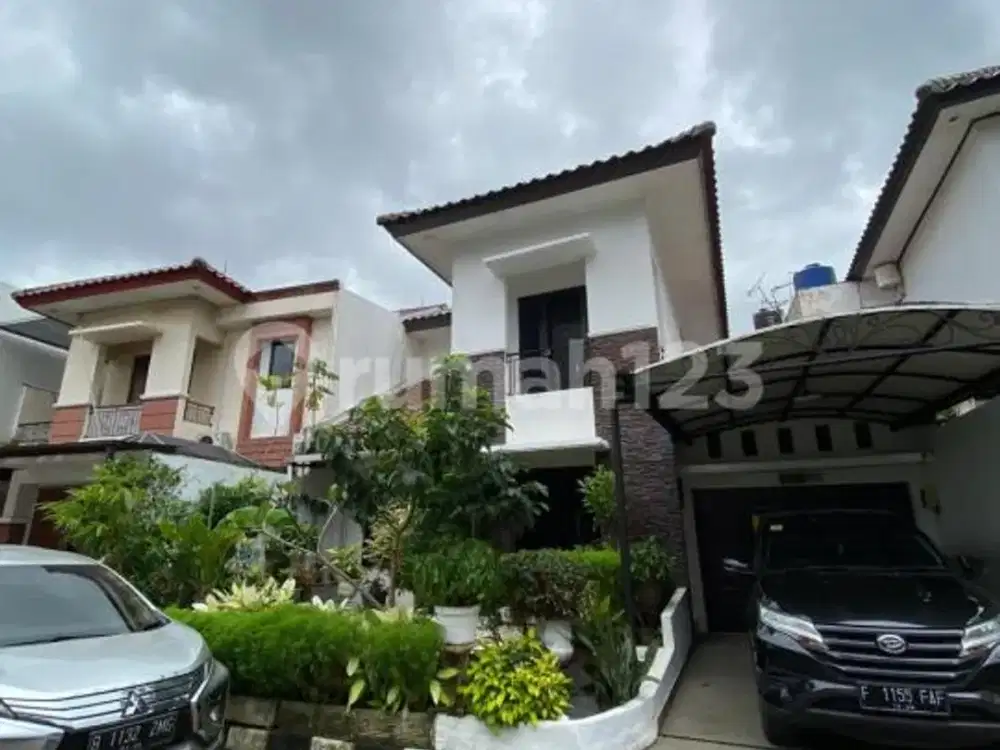 Rumah 2 Lantai Lokasi Strategis Dekat Pintu Tol Brigif