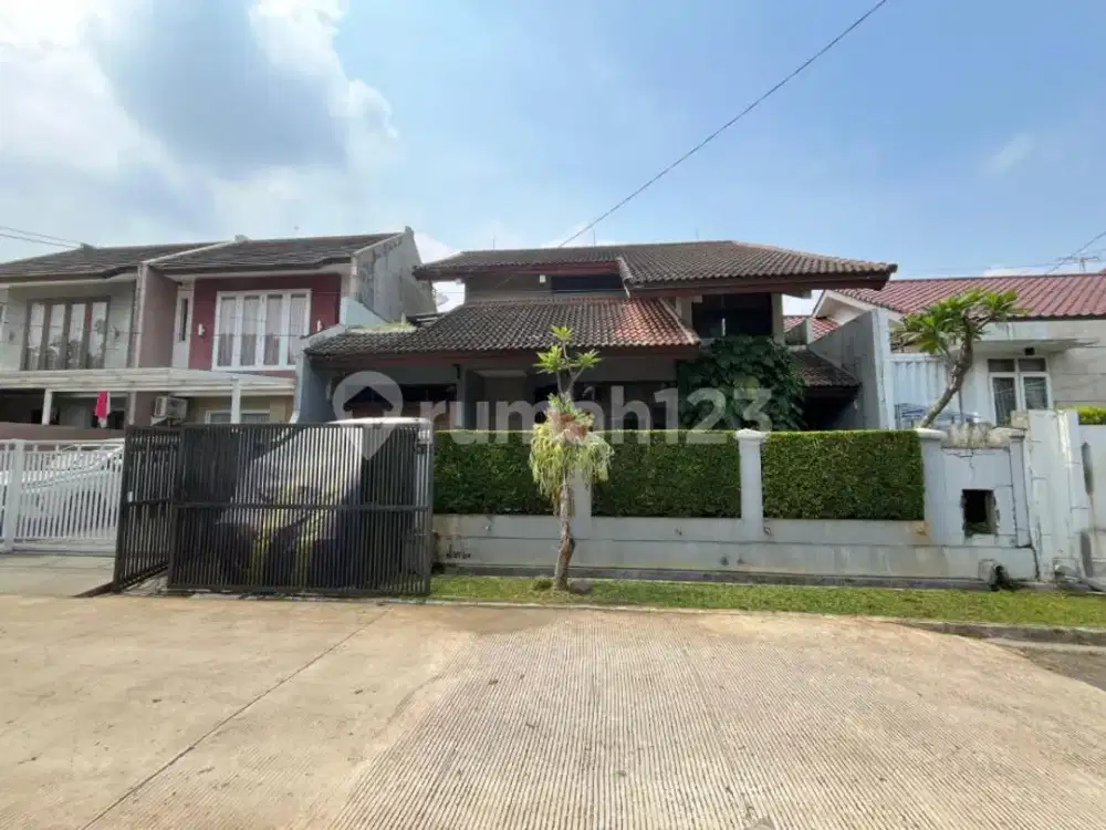 Rumah Nyaman Dalam Komplek Cinere