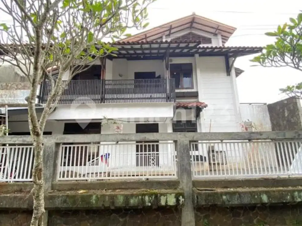 Hunian Nyaman 2 Lantai di Kawasan Cinere