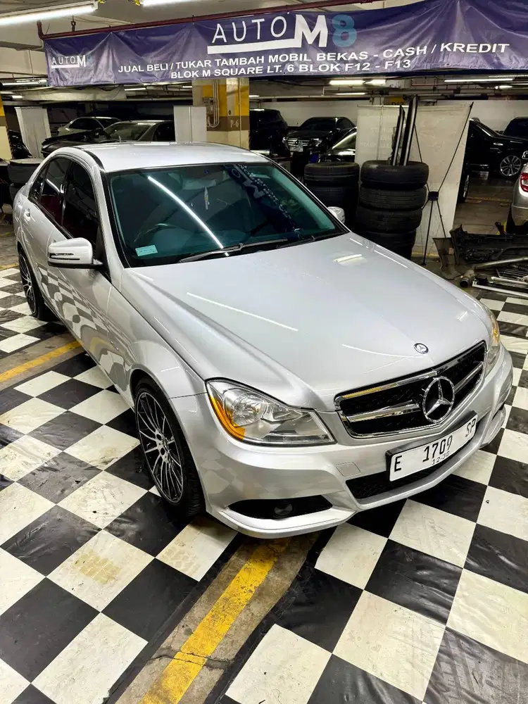 Mercedes Benz C200 CGI (W204) 2011