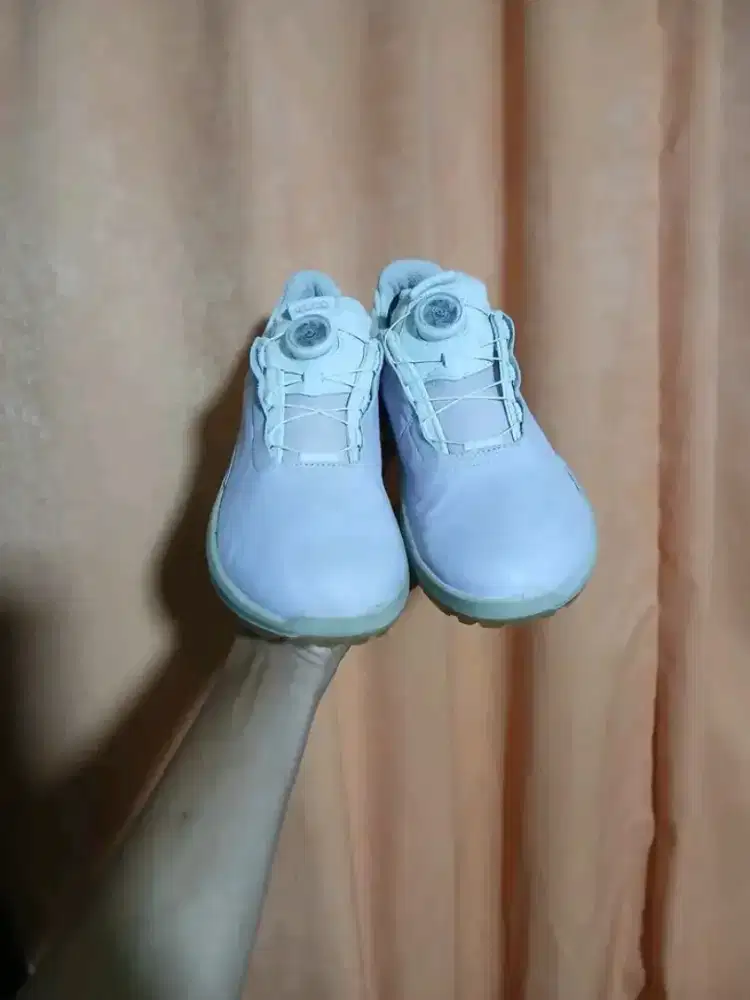 Sepatu golf Ecco size 40