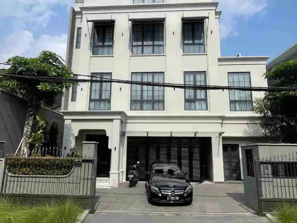 Luxury House Siap Huni Di Senopati Jakarta Selatan