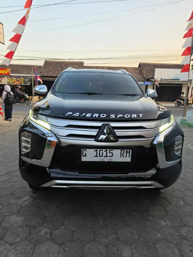 Pajero sport dakar 4x2 tahun 2024
