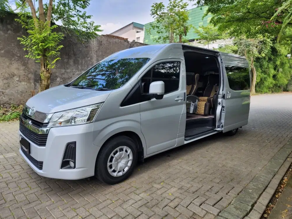 Hiace Premio Luxury 2023