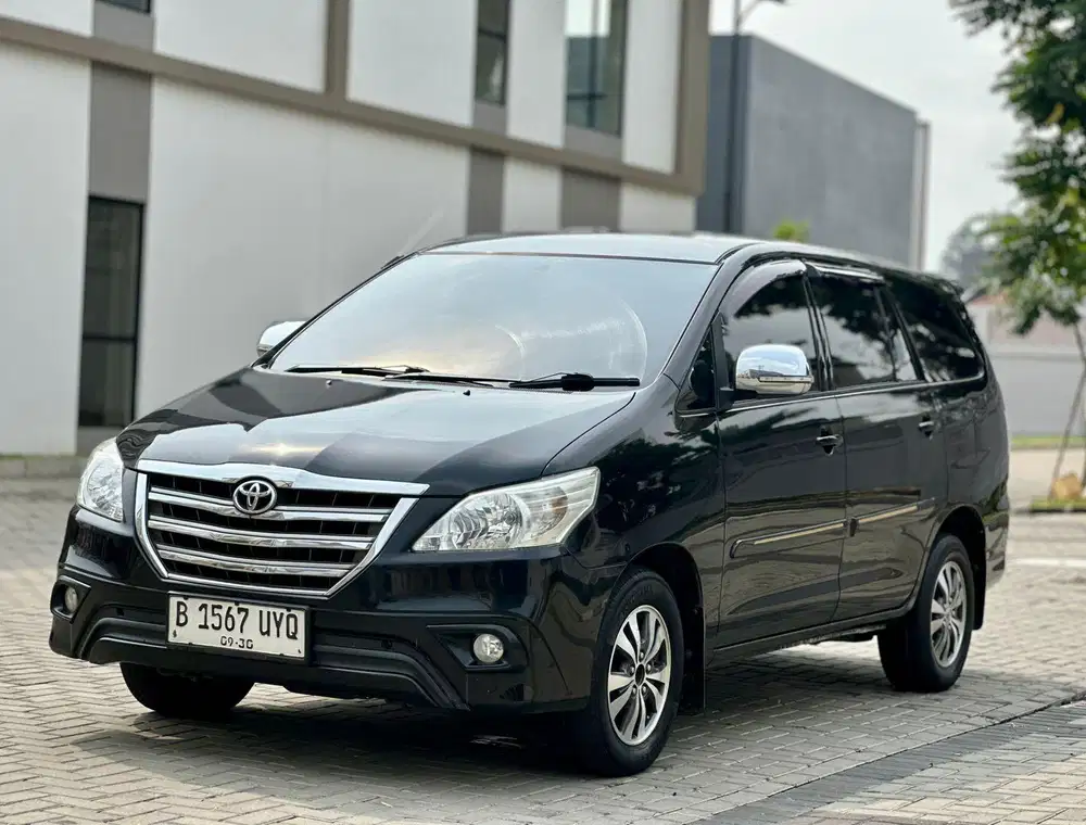 Toyota Innova 2.5 G Diesel AT 2015