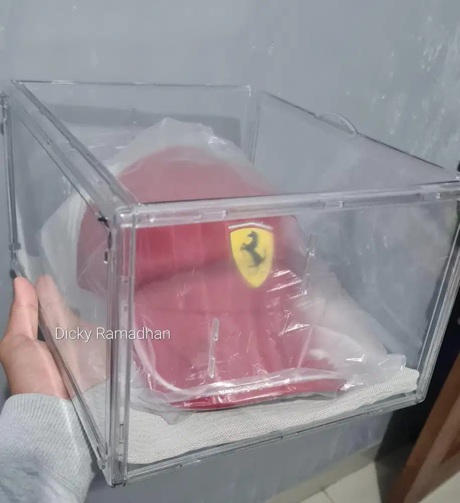 Topi Ferrari Original TTD Charles Leclerc and Lewis Hamilton rare !
