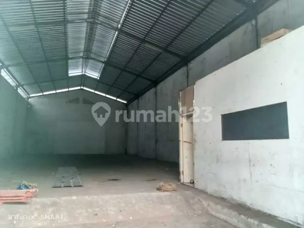 Sewa Gudang Murah, Baru Renovasi, Tidak Banjir, Siap Pakai, Akses 40 Feet