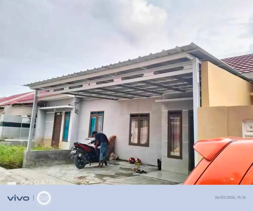 Kanopi baja ringan dan garasi
