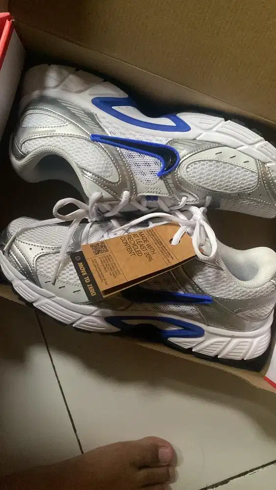 NIKE V5 RNR Size 42,5