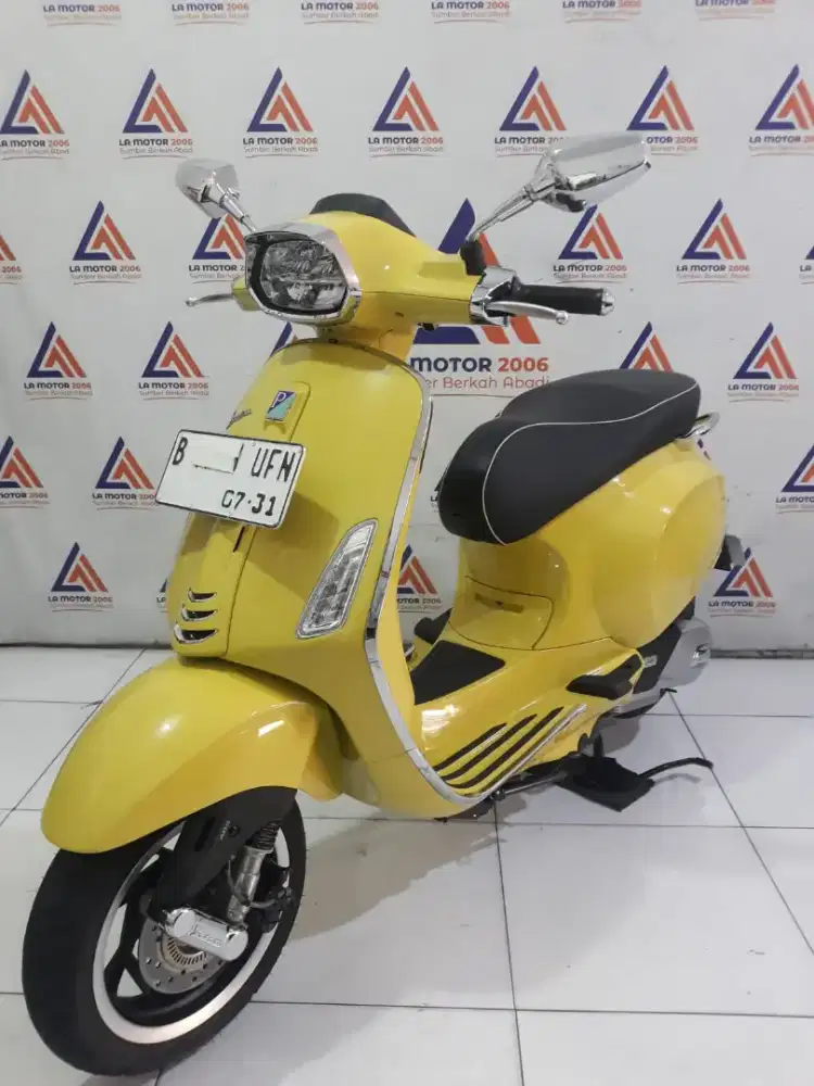 CASH KREDIT PIAGGIO SPRINT 150 ABS LOW KM SPAYLATER CC 0% KREDIVO