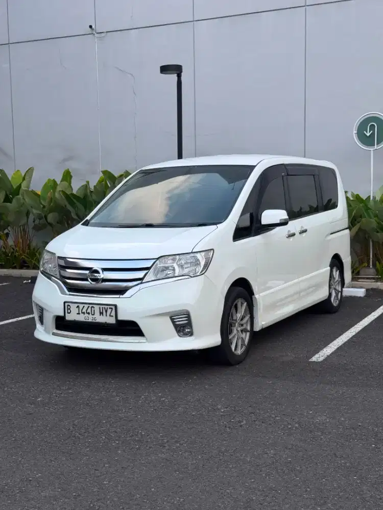 Nissan Serena HWS 2014