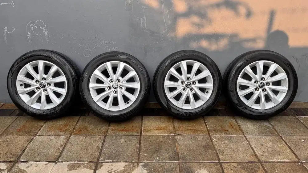 Velg innova zenix tipe V, Ring 17