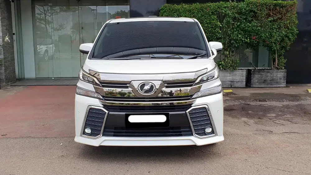 Km 49rb toyota vellfire zg 2015 putih sunroof