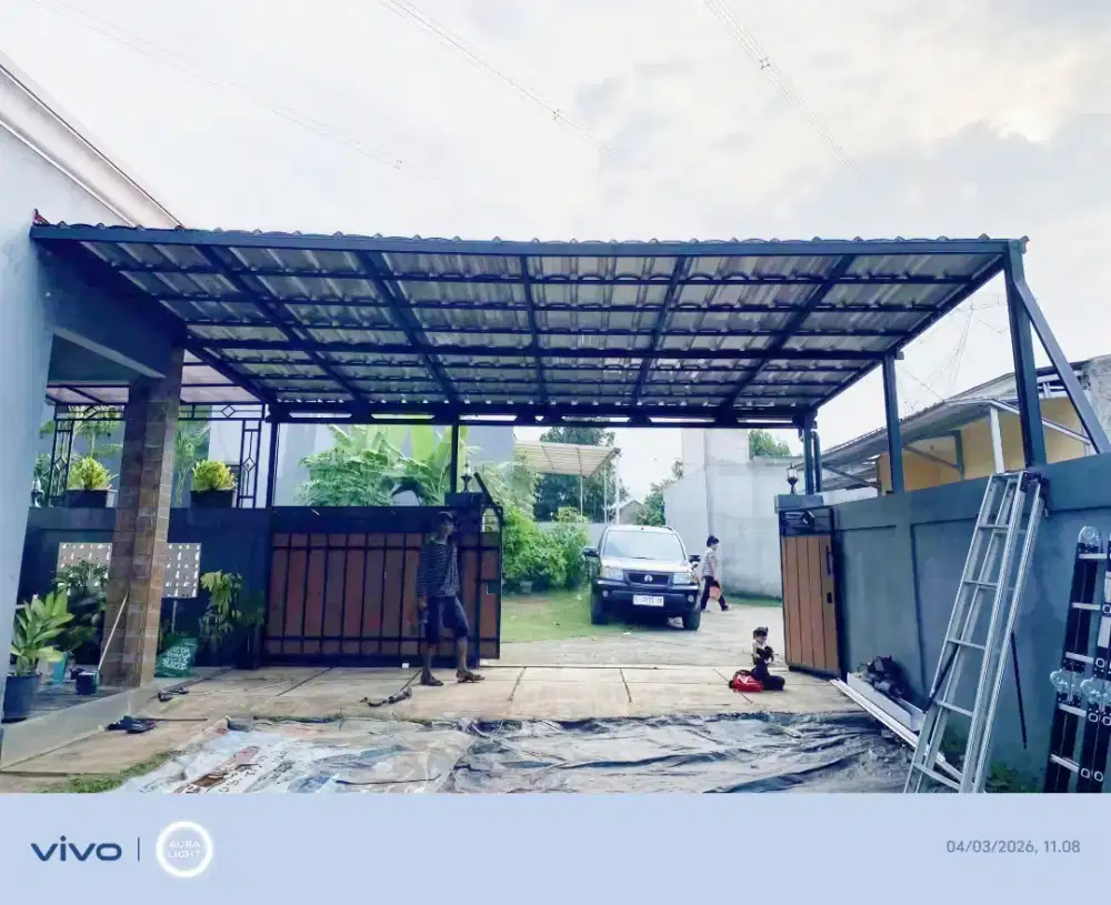 Kanopi baja ringan dan garasi