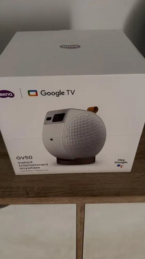 Proyektor BenQ GV50 with Google TV