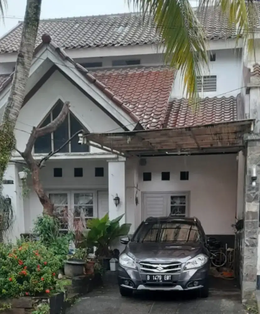 DJUAL DKONTRAKAN 45jt prtahun 2lantai 5kamar tidur anggrek 3 GDC depok
