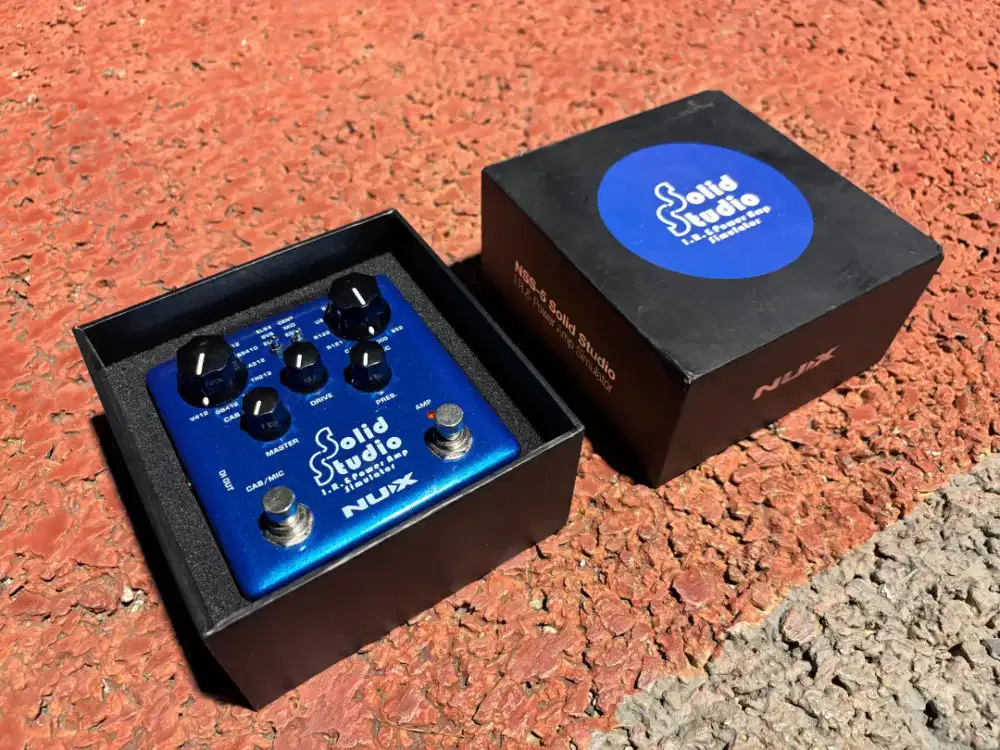 NUX Solid Studio (bonus adaptor)