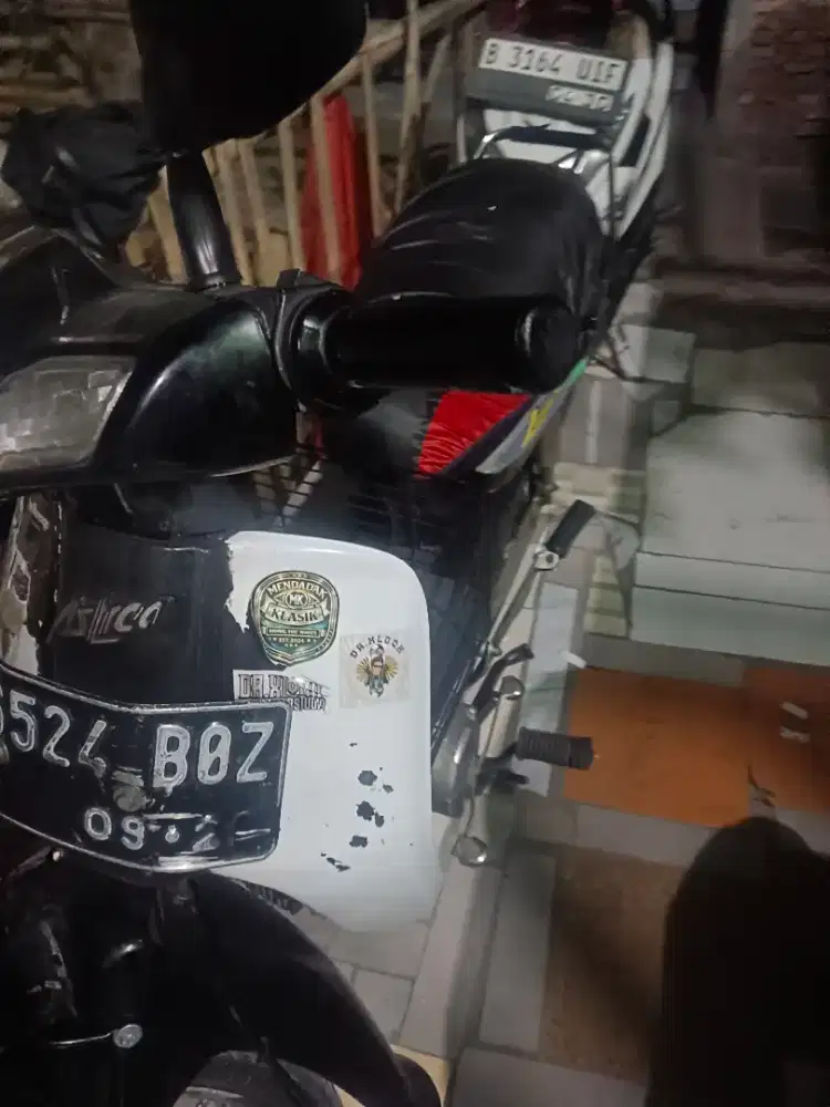 Jual motor legenda thn 2003